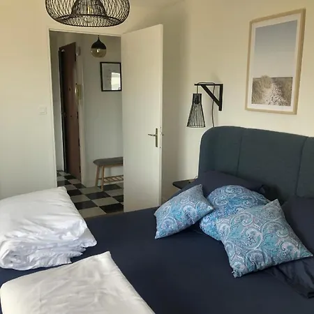 Beautiful Flat With Balcony And Sea View * Saint-Laurent-du-Var
