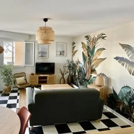 Apartment Beautiful Flat With Balcony And Sea View Saint-Laurent-du-Var
